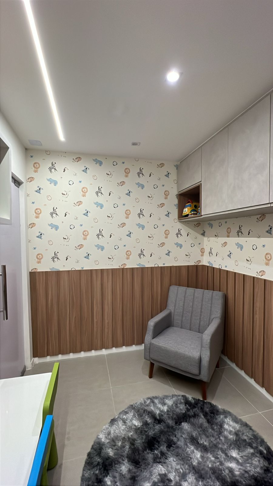 Papel de Parede Infantil Bichinhos Off White - Imagem 2